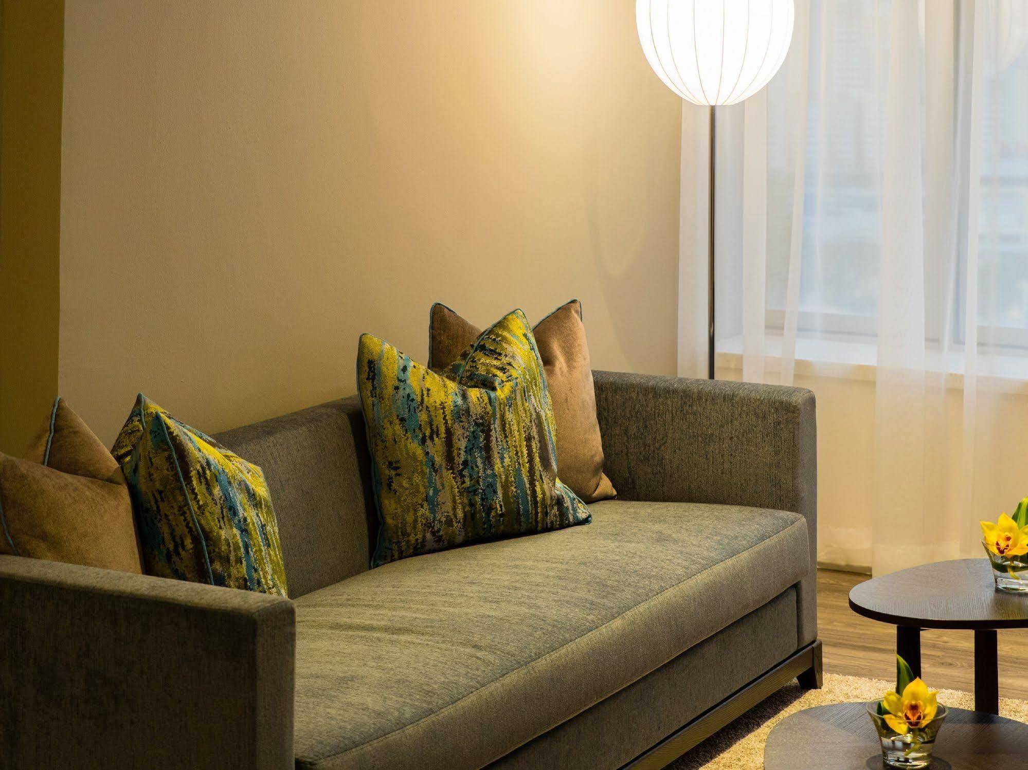 พาร์ครอยัล เซอร์วิซ สวีทส์ สิงคโปร์ Aparthotel ภายนอก รูปภาพ